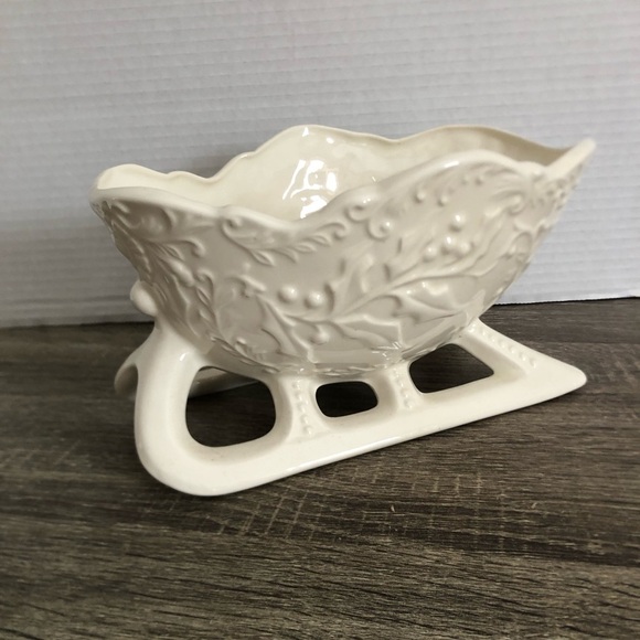 Vtg Ceramic Sleigh Planter - Picture 1 of 16